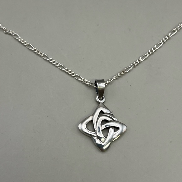 Celtic Silver Figaro Necklace - Picture 3 of 4